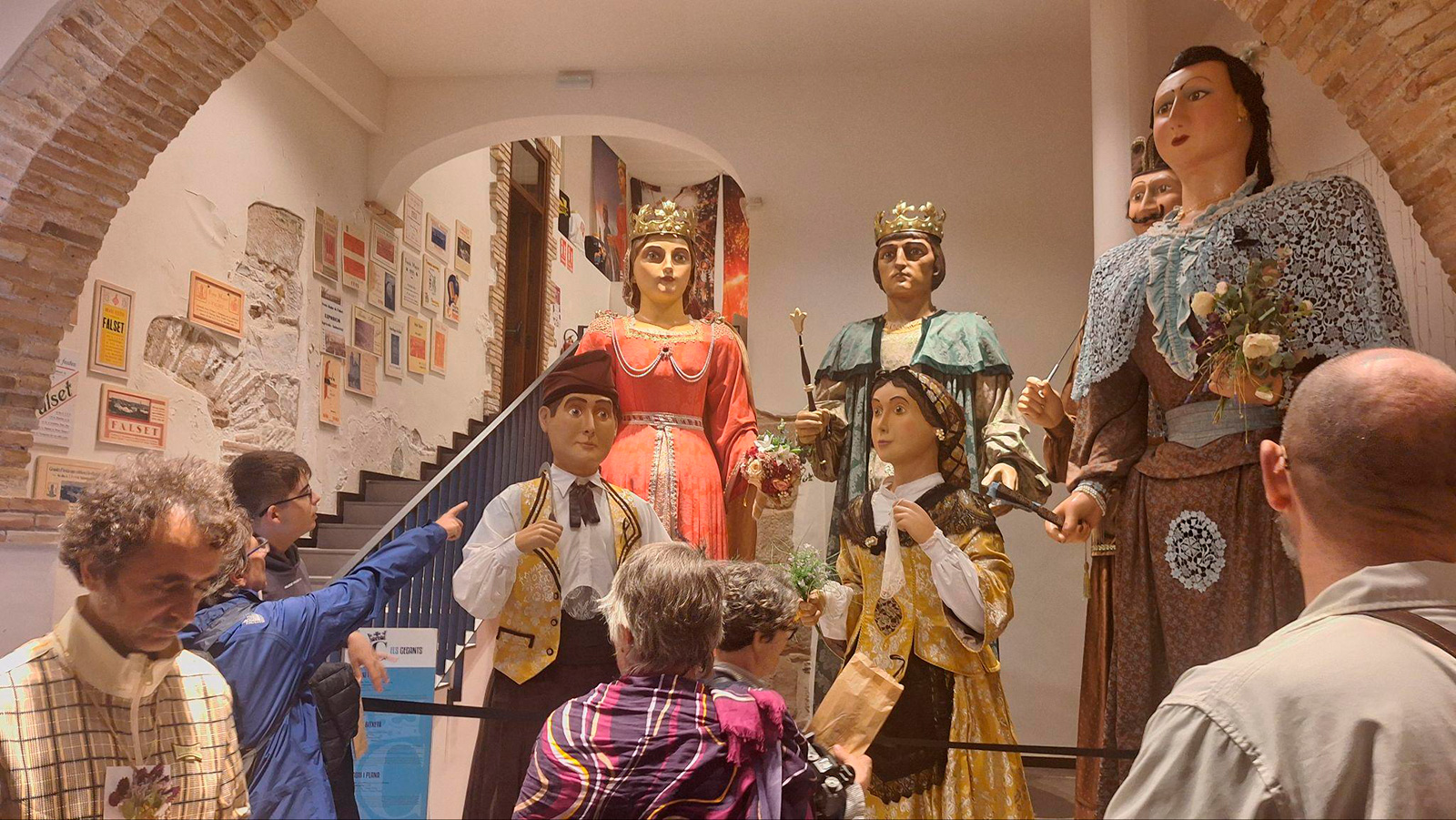 Els gegants a la Casa de la Festa de Falset